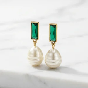 Aretes green