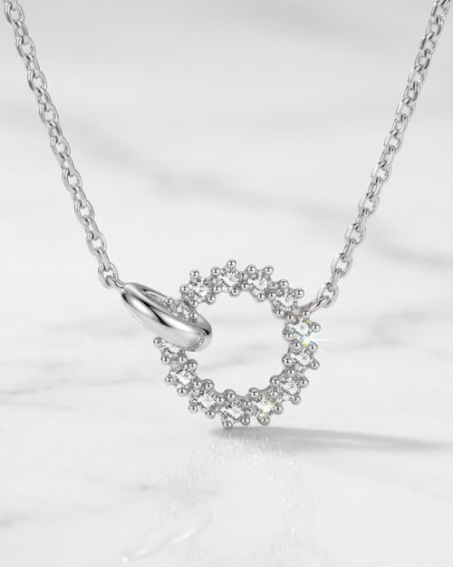 Collar de plata con circones